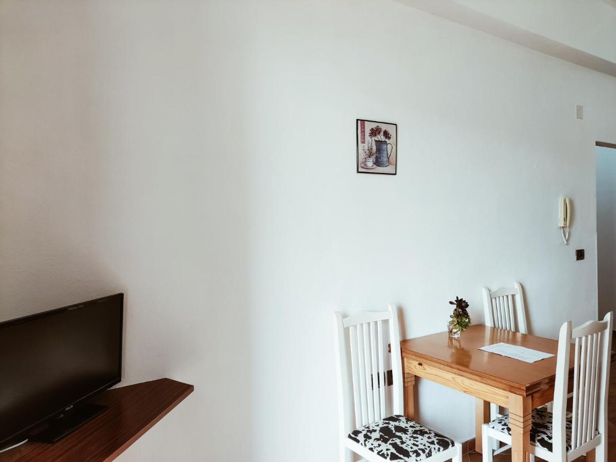 El Rio Apartments Sarandë Eksteriør billede