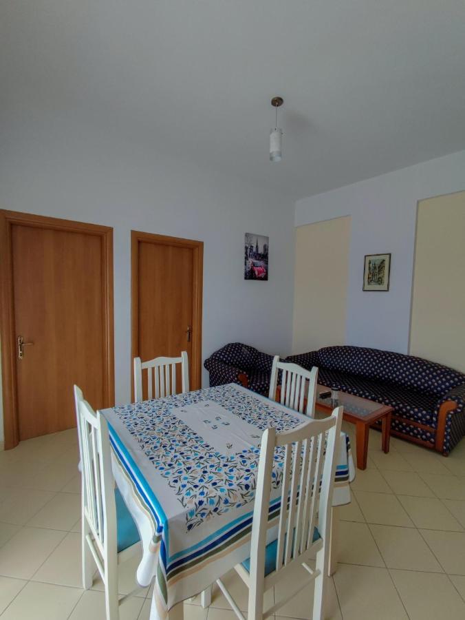 El Rio Apartments Sarandë Eksteriør billede