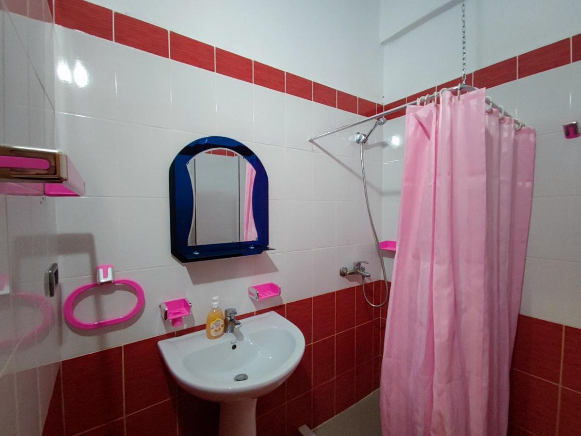 El Rio Apartments Sarandë Eksteriør billede