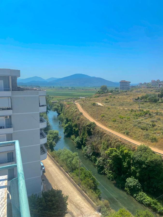 El Rio Apartments Sarandë Eksteriør billede