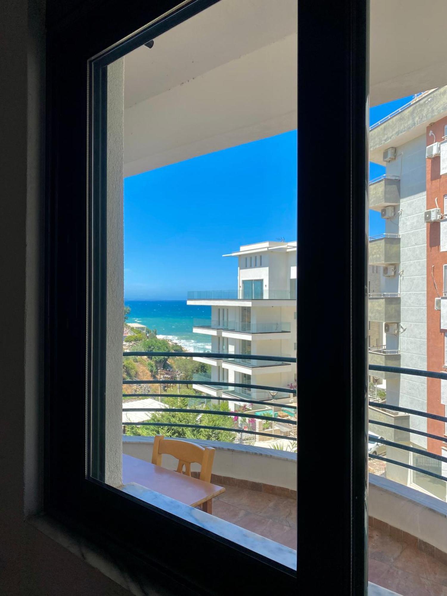 El Rio Apartments Sarandë Eksteriør billede