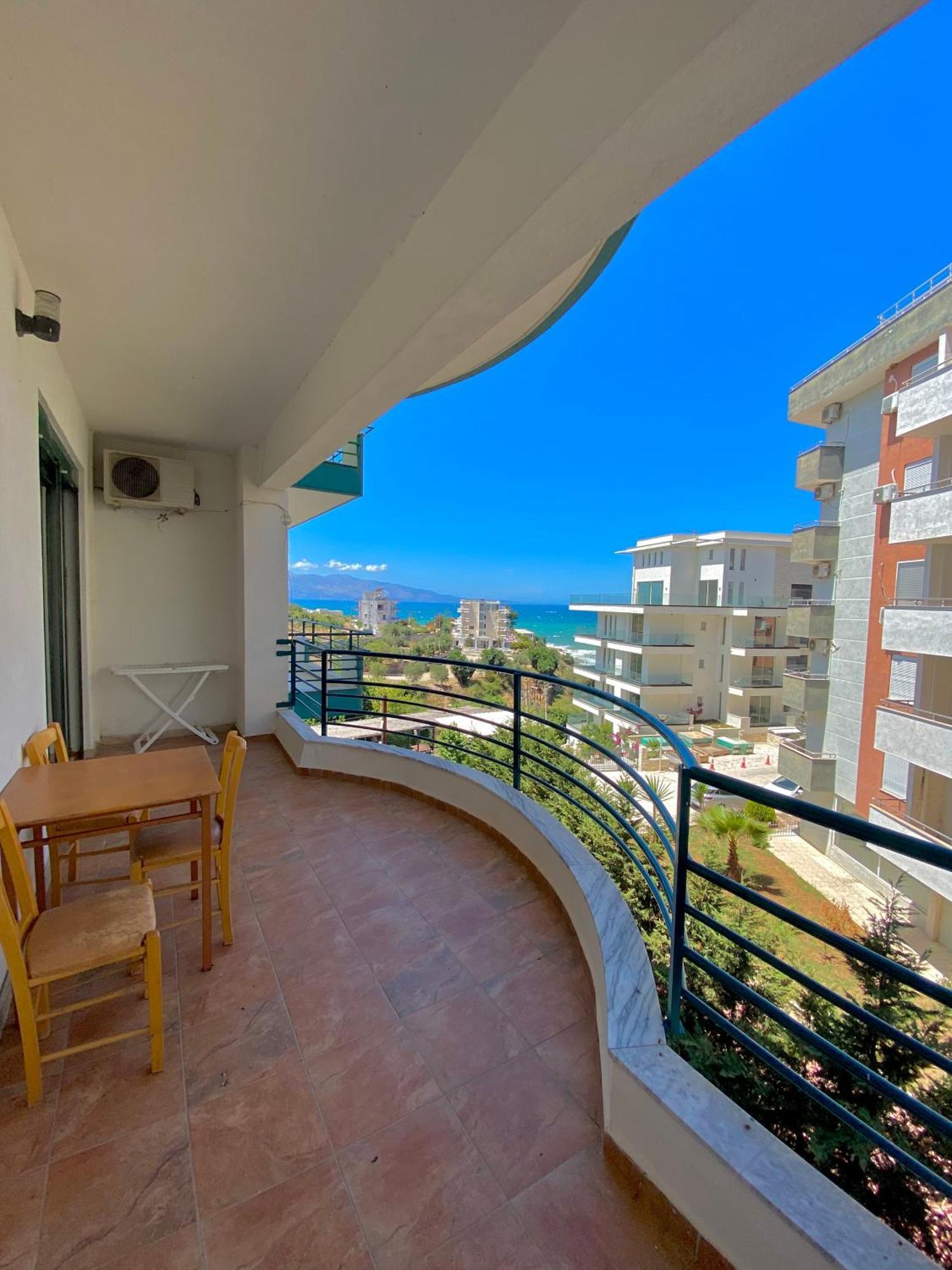 El Rio Apartments Sarandë Eksteriør billede